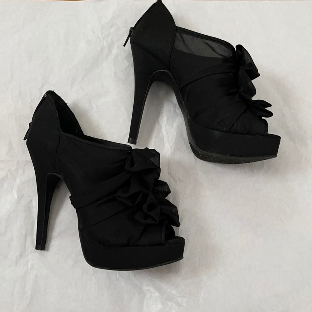 Nine West Platform Bootie